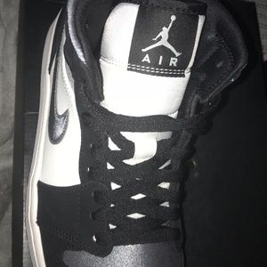 AIR JORDAN 1 MID SE
